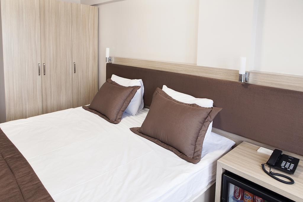 Hotel Emge Истанбул Стая снимка